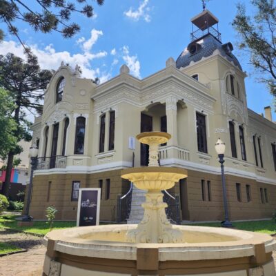 Museu Municipal Aristides Espósito, em Ponta Grossa